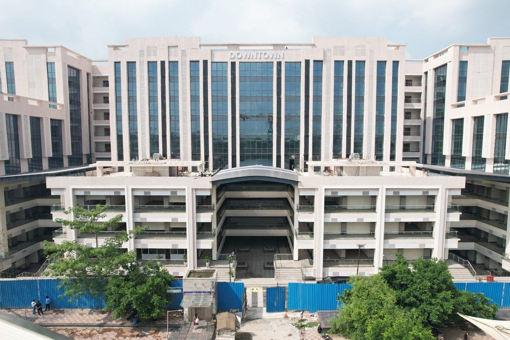 property with openroof top in Delhi